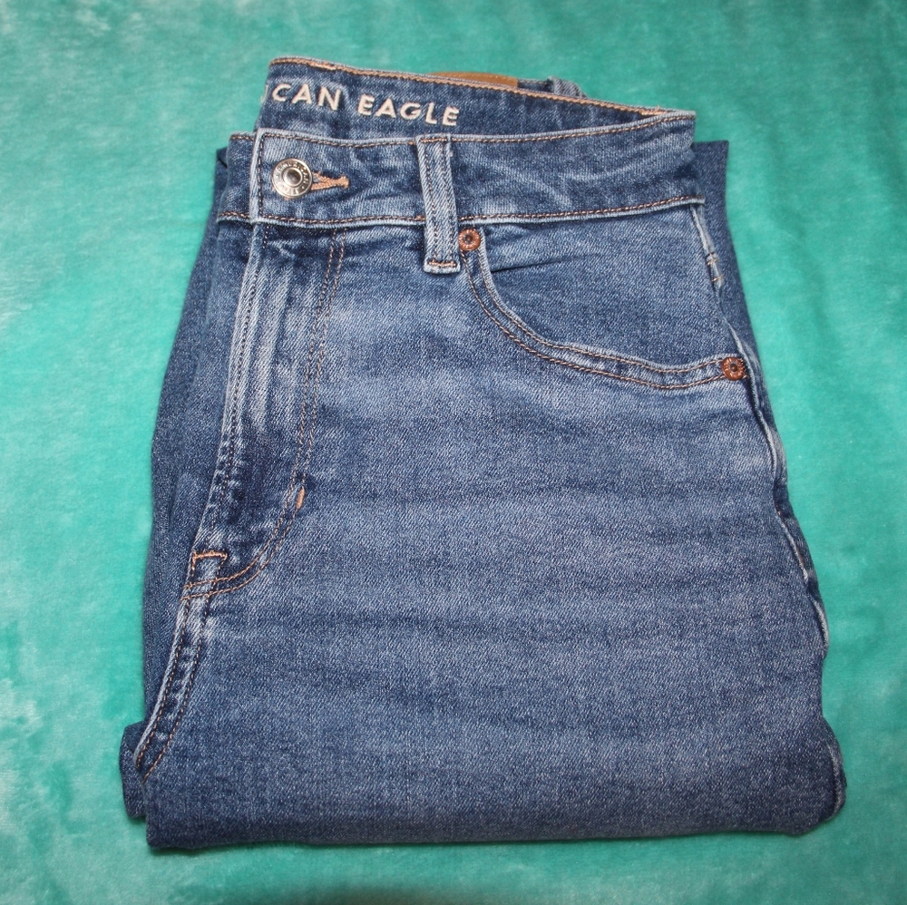 American Eagle Outfitters Women's Mom Jeans